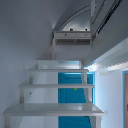 Kalestesia Hotel 3*