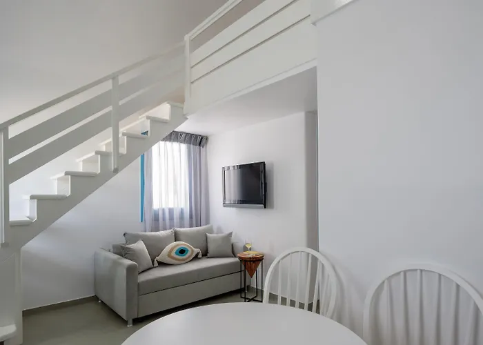 凯乐特赛亚套房酒店 Akrotírion